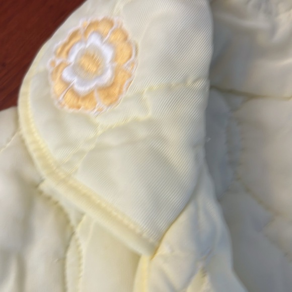 Rare Vintage Girls Quilted Robe Embroidered Butter Cup Yellow XL - Picture 4 of 12